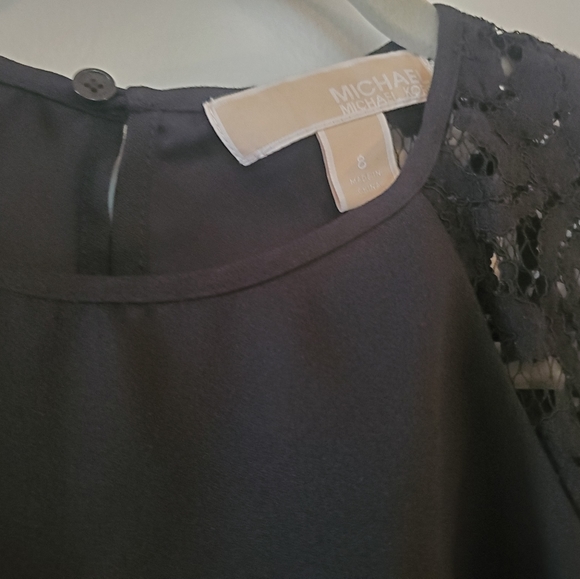 MICHAEL Michael Kors Black Cap Sleeve Peplum Blouse with Lace Detail - Picture 5 of 6